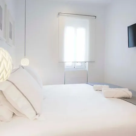 1 Bedroom 1 Bathroom Furnished - Salamanca - Executive Style - Mintystay Madrid Exterior photo