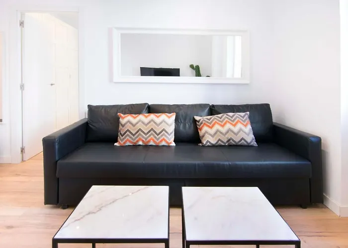1 Bedroom 1 Bathroom Furnished - Salamanca - Executive Style - Mintystay