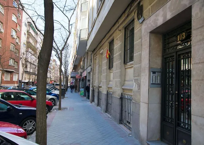 1 Bedroom 1 Bathroom Furnished - Salamanca - Executive Style - Mintystay